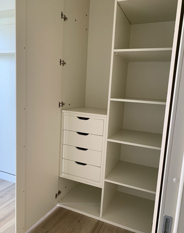 Interno armadio a muro