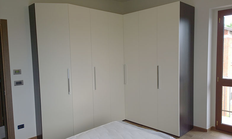 Armadio rovere ad angolo