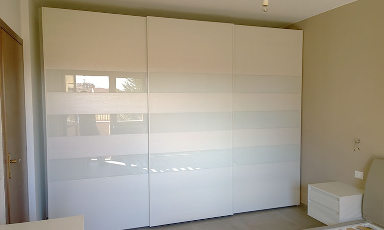 armadio rovere laccato 4 ante scorrevoli