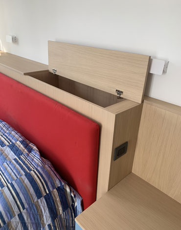 Testata letto contenitiva